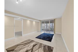 2999 NW 48th Ave APT 244, Lauderdale Lakes, FL 33313, Sold 01/03/24