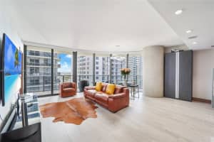 45 SW 9th St Apt 2808, Miami, FL 33130, Sold 12/28/23