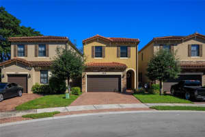 4949 NW 55th Pl, Tamarac, FL 33319, Sold 11/27/23