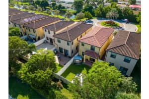 4949 NW 55th Pl, Tamarac, FL 33319, Sold 11/27/23