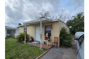 1817 NW 25th Ave, Fort Lauderdale, FL 33311, - MLS#A11471166