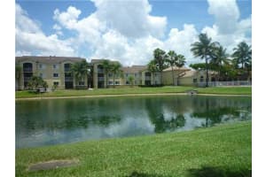 2600 S University Dr APT 113, Davie, FL 33328, Sold 05/16/24