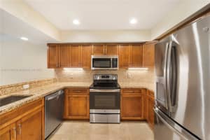 212 Oak Harbour Dr #212, Juno Beach, FL 33408, Sold 05/20/24