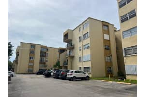 1975 W 44th Pl #109, Hialeah, FL 33012, Sold 01/24/24