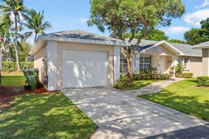 2285 SE 5th Ct, Homestead, FL 33033, Sold 07/17/24