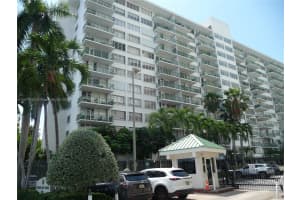 1408 Brickell Bay Dr APT 1001, Miami, FL 33131, Sold 04/10/24