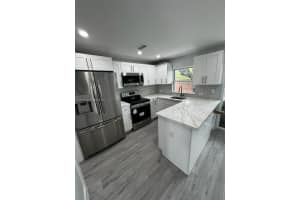 8350 NW 8th St Apt 1-1, Miami, FL 33126, Sold 01/26/24