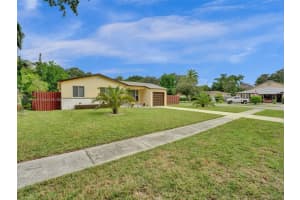 519 S 58th Terrace, Hollywood, FL 33023, Sold 03/01/24