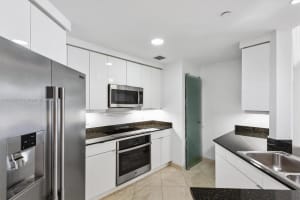 715 Crandon Blvd PH 6, Key Biscayne, FL 33149, Sold 05/30/24