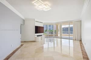 715 Crandon Blvd PH 6, Key Biscayne, FL 33149, Sold 05/30/24