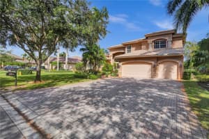 10461 N Lake Vista Cir, Davie, FL 33328, Sold 06/05/24
