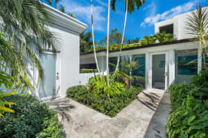 5055 N Bay Rd, Miami Beach, FL 33140, Sold 01/09/24