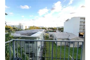 1960 Marseille Dr APT 304, Miami Beach, FL 33141, Sold 05/22/24