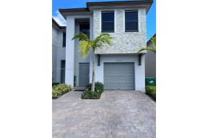 25303 SW 107th Ct, Miami, FL 33172, Sold 12/12/23