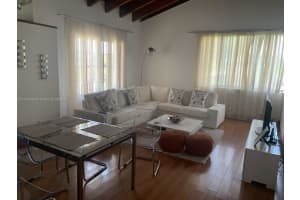 860 NW 106th Ave, Miami, FL 33172, Sold 06/28/24