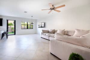 9615 Watercrest Isle, Parkland, FL 33076, Sold 02/20/24