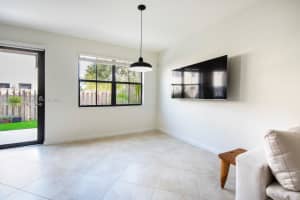 9615 Watercrest Isle, Parkland, FL 33076, Sold 02/20/24
