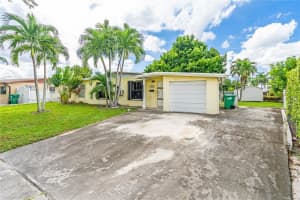 18530 NW 83rd Ct, Hialeah, FL 33015, Sold 11/13/23