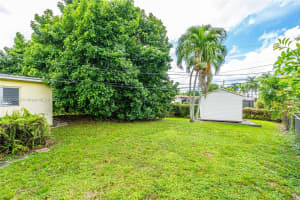 18530 NW 83rd Ct, Hialeah, FL 33015, Sold 11/13/23