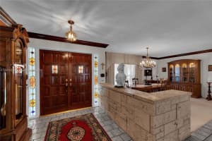 400 NW 131st Ave, Plantation, FL 33325, Sold 01/24/24