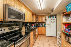 14283 Kendale Lakes Cir, Miami, FL 33183, Sold 01/26/24