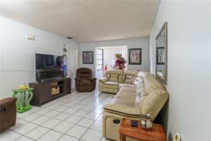 1425 SW 122nd Ave Apt 2-17, Miami, FL 33184, Sold 05/29/24