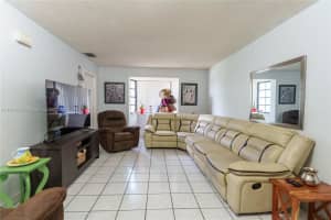 1425 SW 122nd Ave Apt 2-17, Miami, FL 33184, Sold 05/29/24