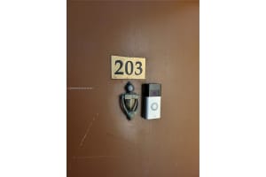 13700 SW 62nd St APT 203, Miami, FL 33183, Sold 04/11/24