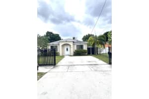 828 NW 118th St, Miami, FL 33168, Sold 09/27/24