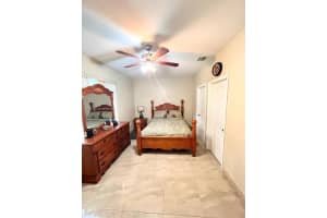 828 NW 118th St, Miami, FL 33168, Sold 09/27/24