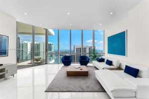 851 NE 1st Ave #5105, Miami, FL 33130, Sold 05/24/24