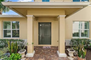 1069 Piccadilly St, Palm Beach Gardens, FL 33418, Sold 06/04/24