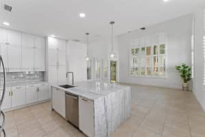 1069 Piccadilly St, Palm Beach Gardens, FL 33418, Sold 06/04/24