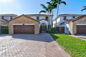 9866 NW 10th St, Miami, FL 33172, Sold 12/20/23
