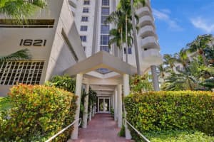 1621 Bay Rd, Miami Beach, FL 33139, Sold 03/12/24