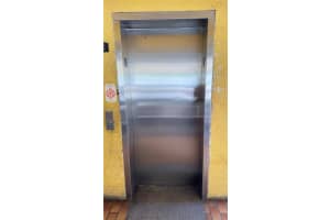 1555 W 44th Pl APT 220, Hialeah, FL 33012, Sold 04/25/24
