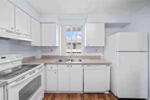 6195 NW 186th St APT 402, Hialeah, FL 33015, Sold 11/29/23