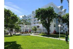 484 NW 165th St a 611, Miami, FL 33169, Sold 04/10/24