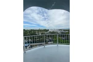 484 NW 165th St a 611, Miami, FL 33169, Sold 04/10/24