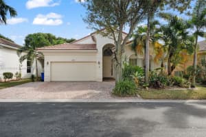 7340 NW 17th Ct, Hollywood, FL 33024, Sold 12/21/23