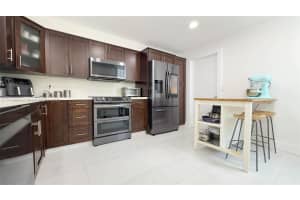 912 Sevilla Cir, Weston, FL 33326, Sold 12/11/23