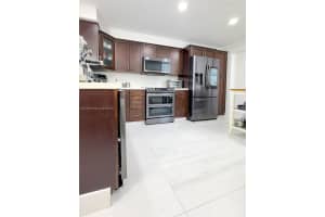 912 Sevilla Cir, Weston, FL 33326, Sold 12/11/23