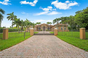 4430 SW 118th Ave, Miami, FL 33175, Sold 04/30/24