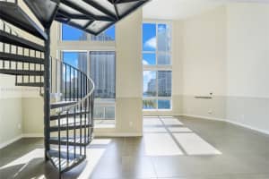 300 S Biscayne Blvd l 414, Miami, FL 33131, Sold 01/11/24