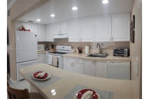 17500 NW 68th Ave APT D3005, Hialeah, FL 33015, Sold 12/21/23