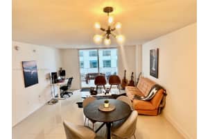 1200 Brickell Bay Dr APT 2008, Miami, FL 33131, Sold 01/17/24