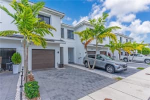 10960 SW 235th Ln, Princeton, FL 33032, Sold 02/16/24