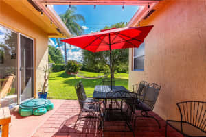2048 SE 19th St, Homestead, FL 33035, Sold 02/23/24