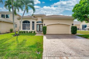 19390 SW 61st St, Fort Lauderdale, FL 33332, Sold 01/08/24