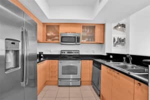 140 S Dixie Hwy APT 702, Hollywood, FL 33020, Sold 10/29/24